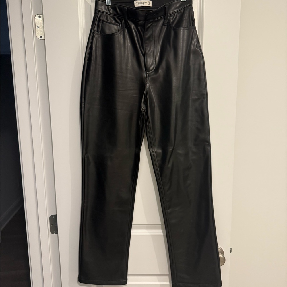 Abercrombie & Fitch Black High-Rise Pants